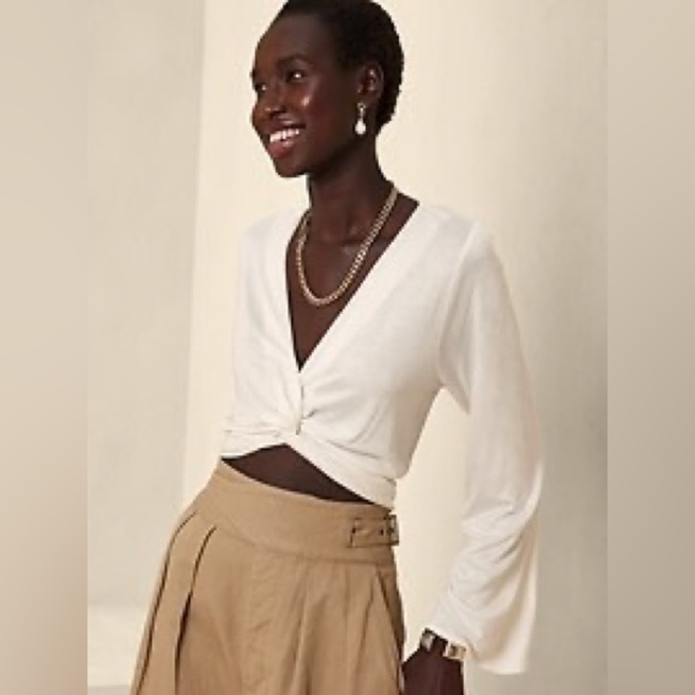 BANANA REPUBLIC SILKYLUXE CENTER-TWIST TOP